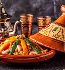 Saveurs du Maroc : Découvrez Notre Cuisine et les Spécialités Locales